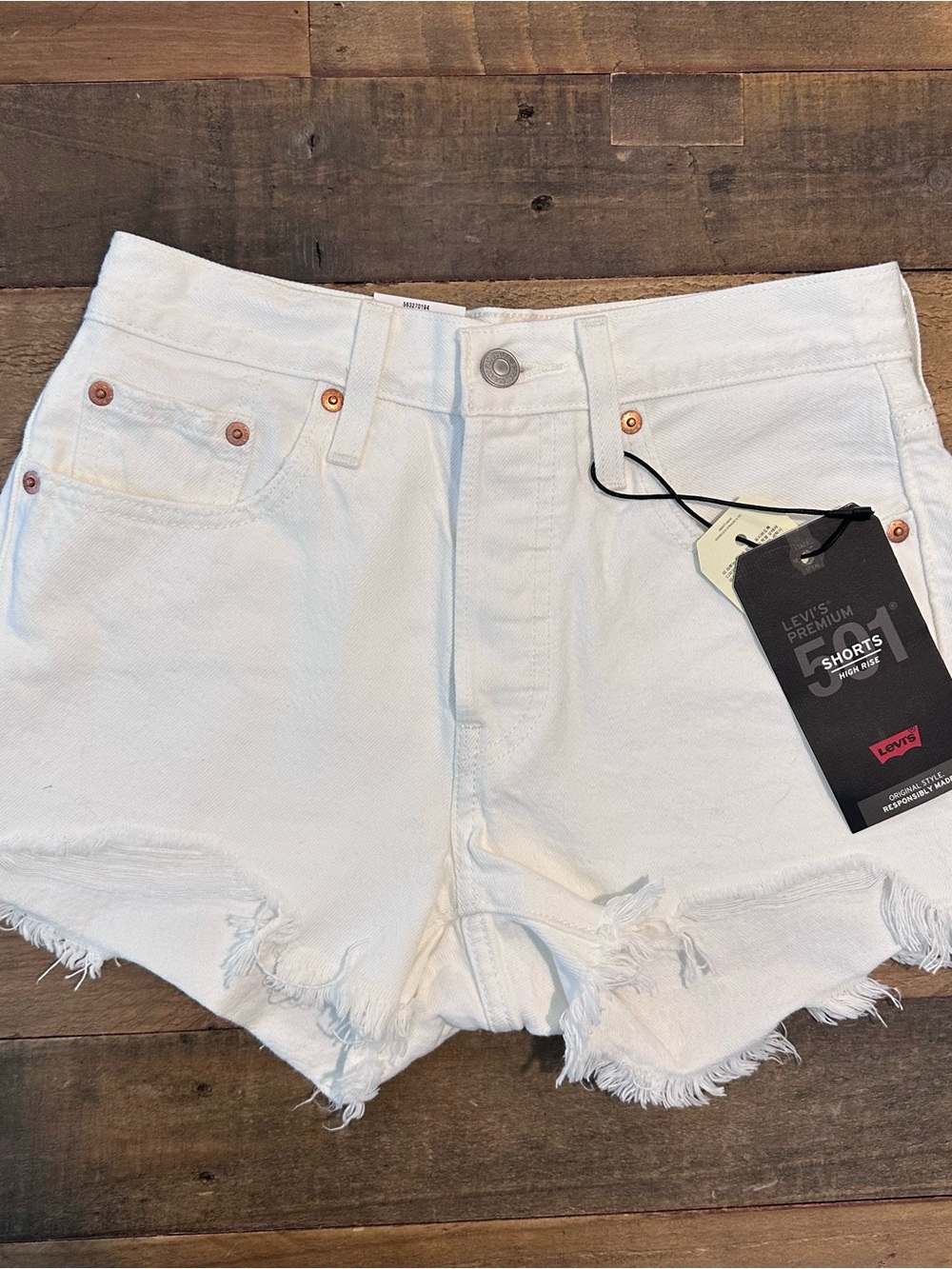 ⭐️NWT Levi’s Premium 501 High Rise Shorts White Denim Shorts